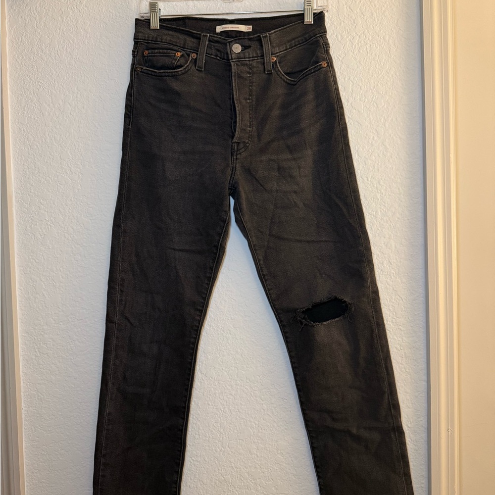Women’s Black Distressed Jeans